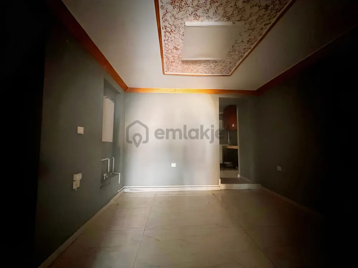 Foça Bağarası Ana Cadde Üzerinde Kiralık Dükkan - 31