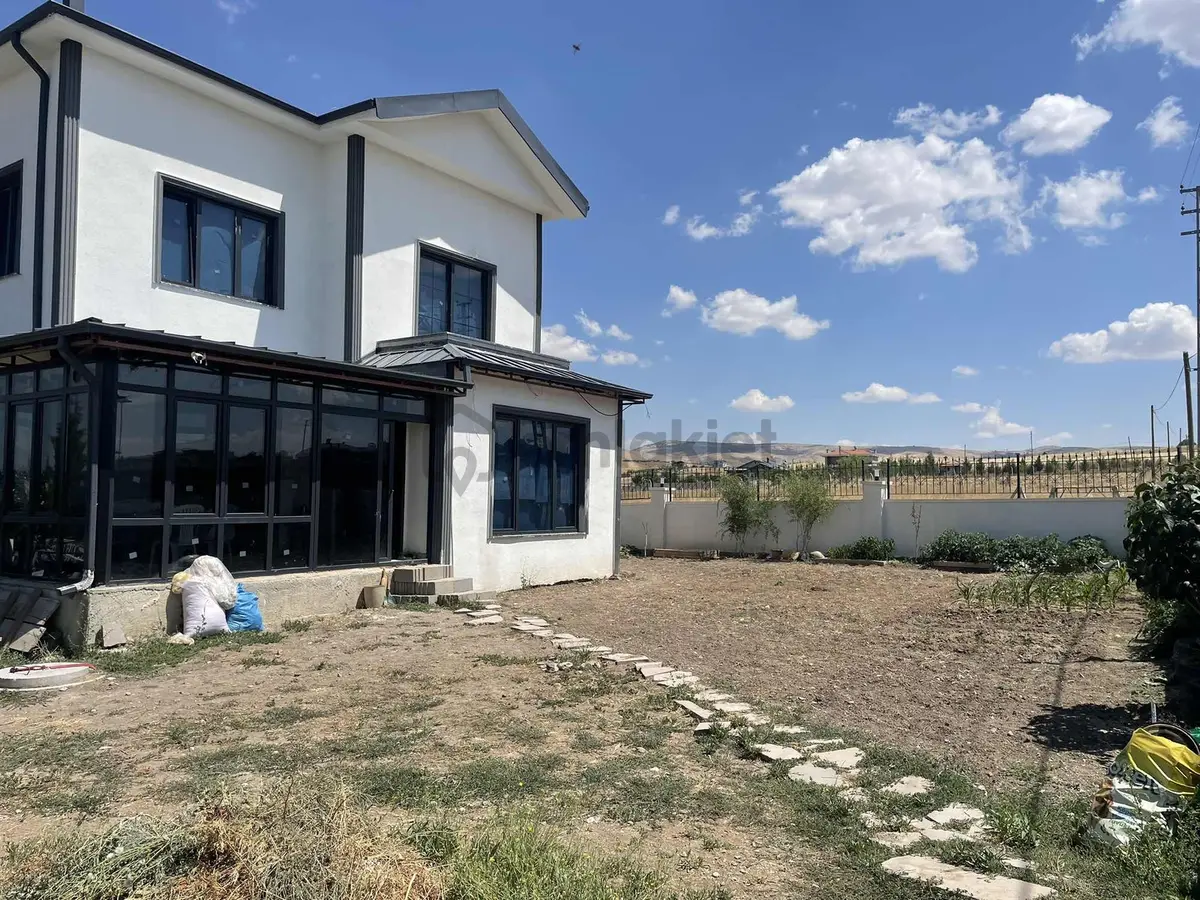 Gölbaşı Bahçelievler'de 4+1 Satılık Villa - 26