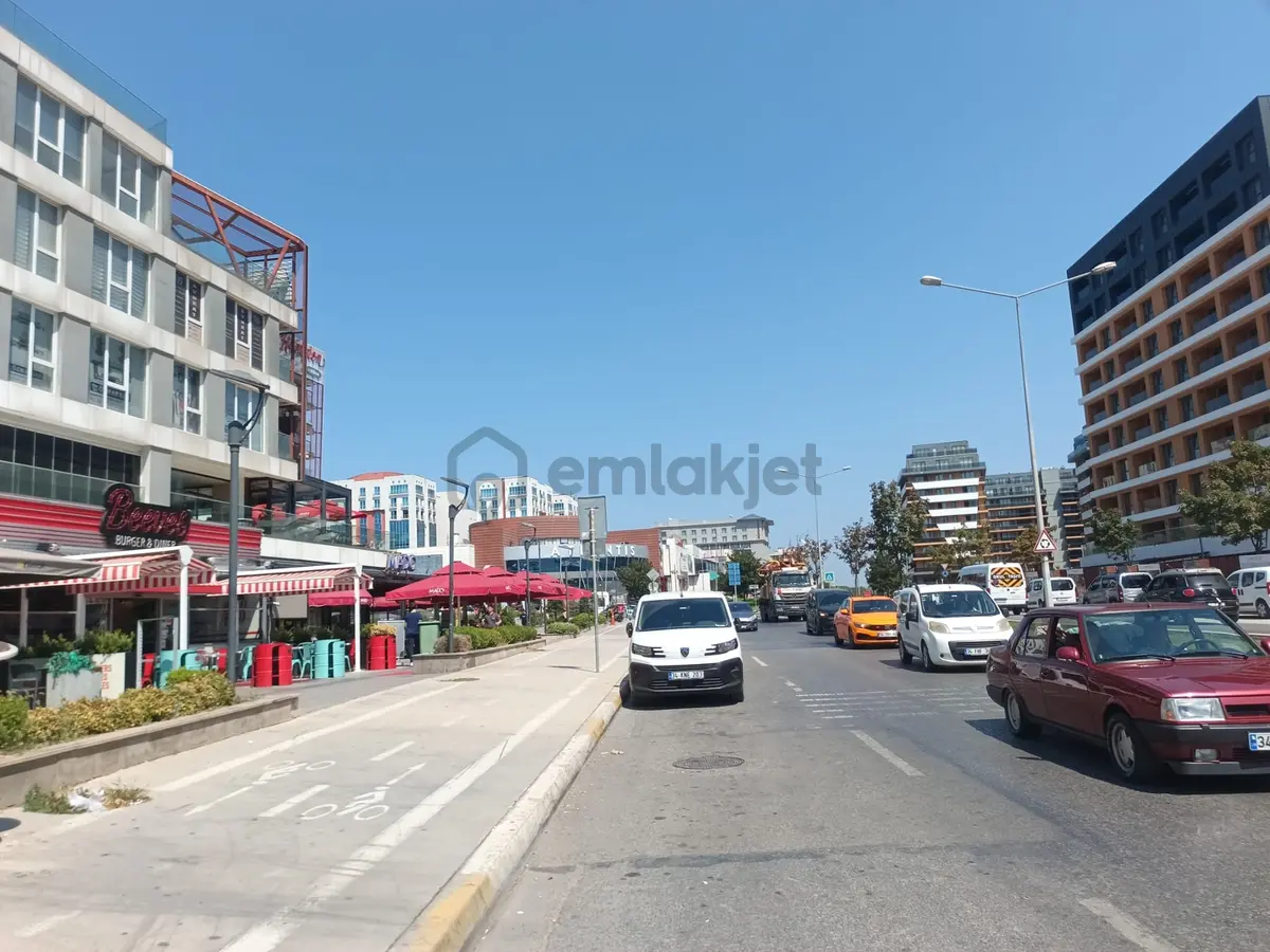 Faal Ve Yüksek Cirolu 500m2 İşletme Devren Kiralıktır - 10