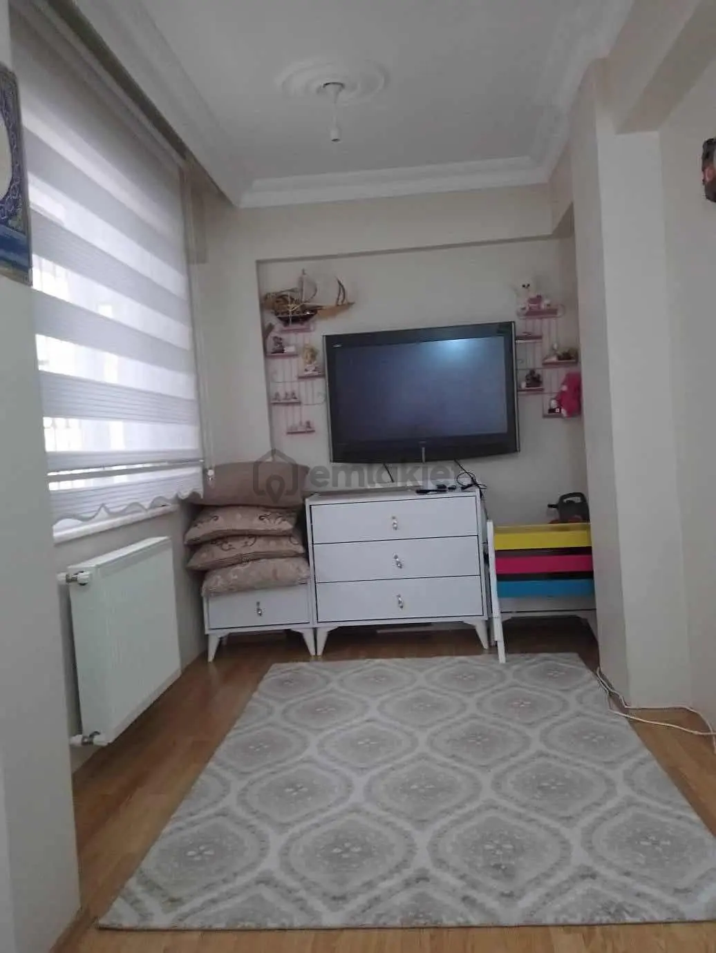 Satılık 1+1 Yüksek Giriş - 4