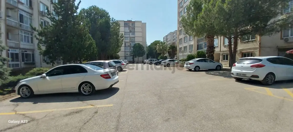İhsaniyede Site İçinde 4+1 Kiralık Daire