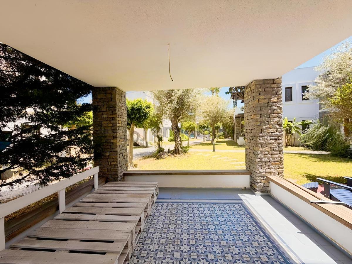 Bodrum Türkbükü 2+1 Bahçe Katı Kiralık Daire - 13