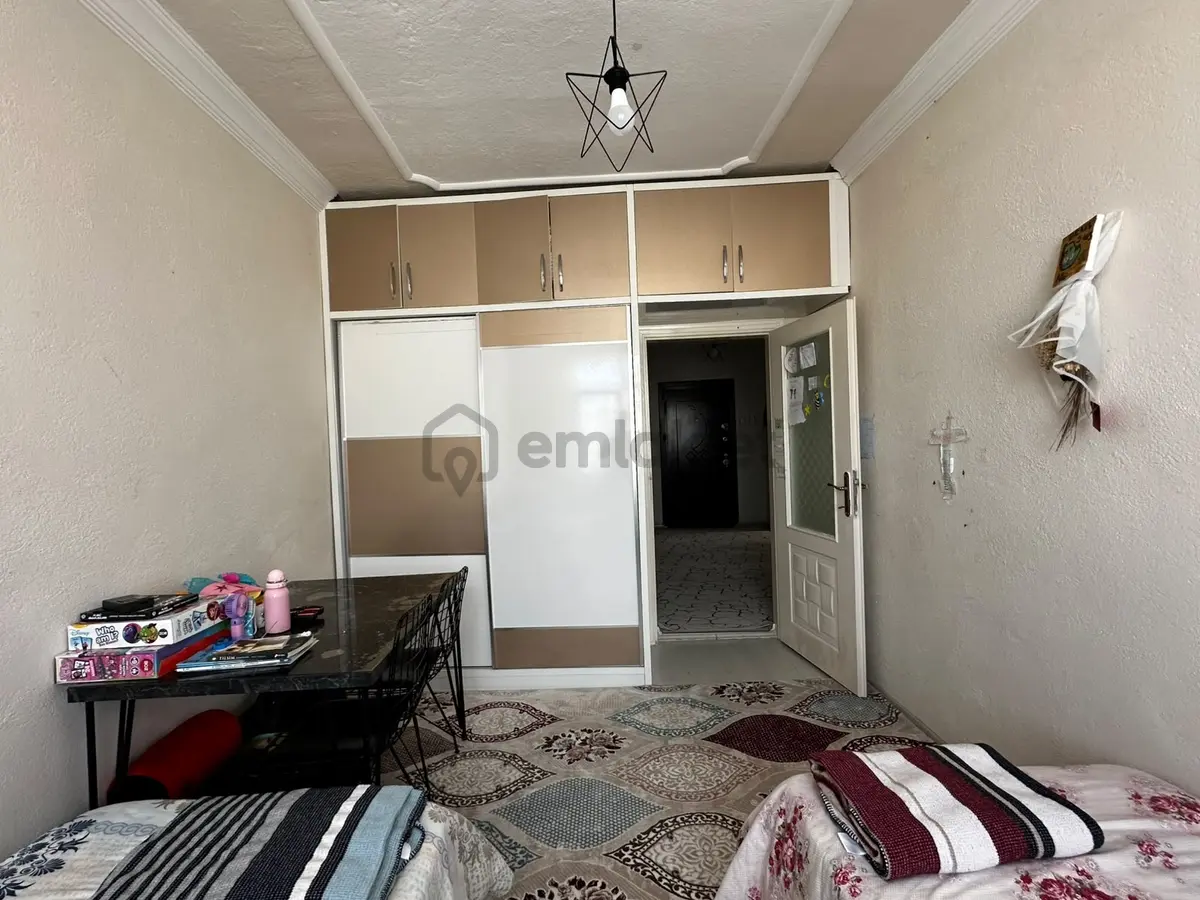 Valide Sultan Mahallesinde 2+1 Satılık Daire - 8