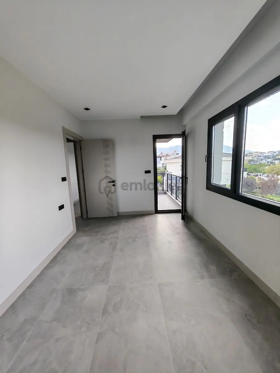 Denipol&tekden Arasında Sıfır Lüks Açık Mutfak 3+1*120m2 Daire - 24