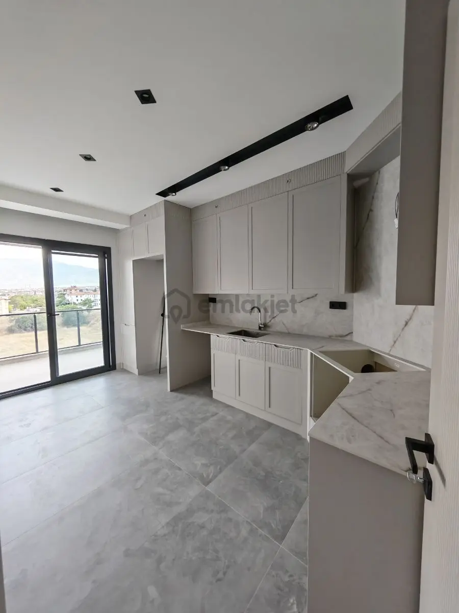 Denipol&tekden Arasında Sıfır Lüks Açık Mutfak 3+1*120m2 Daire - 12