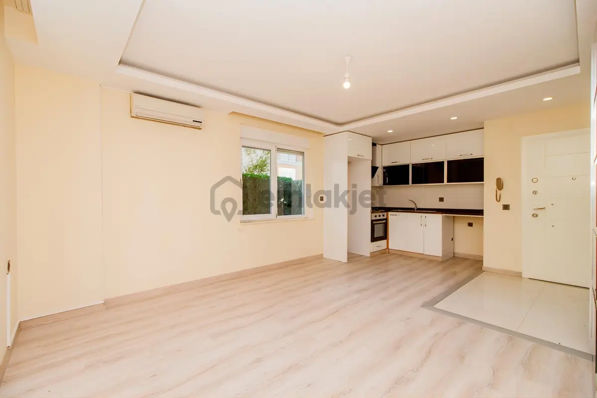 Konyaaltı Hurmada 1+1 Havuzlu Kiralık Daire - 30