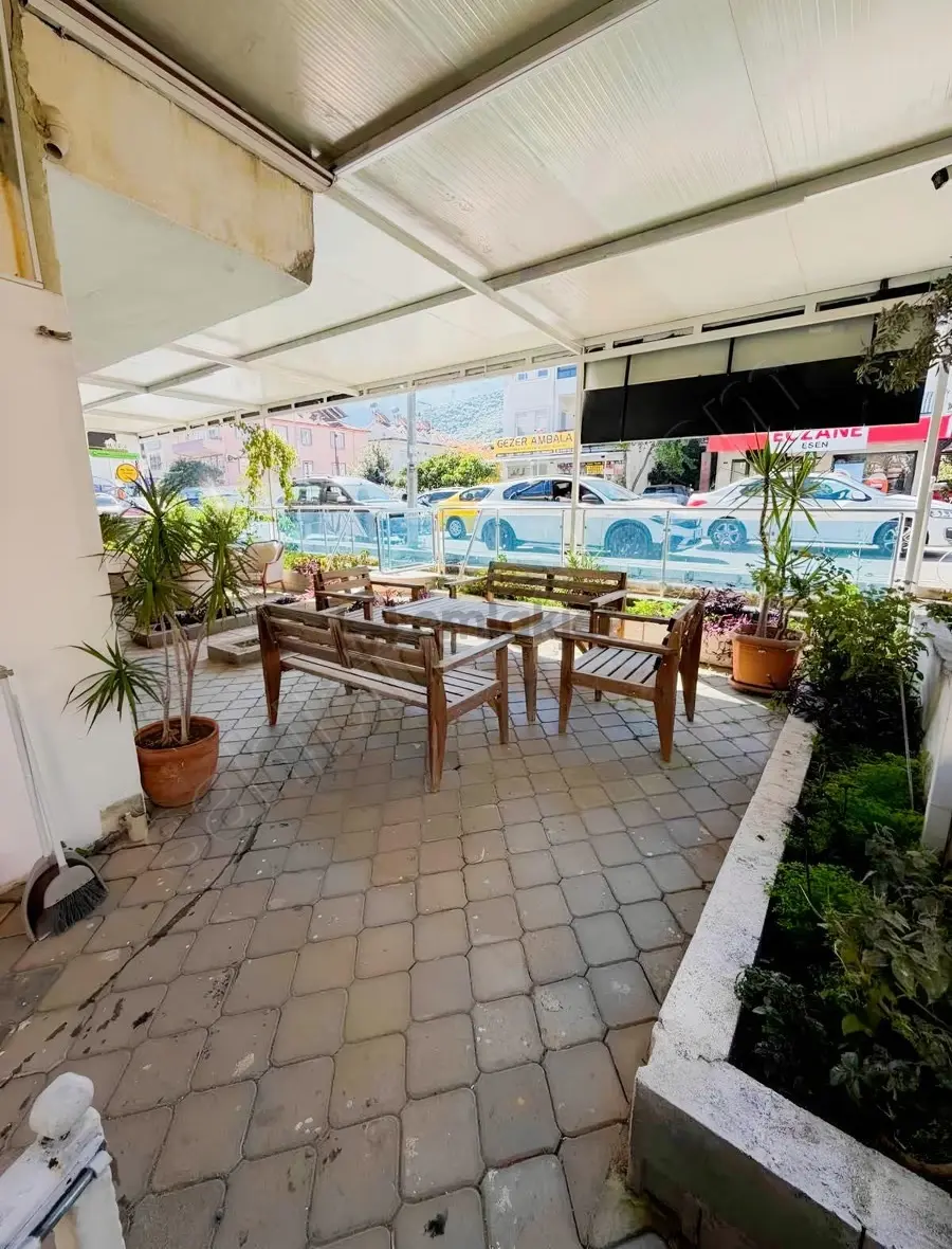Taşyaka'da Ptestijli Konumda Devren Kiralık Ofis - 11