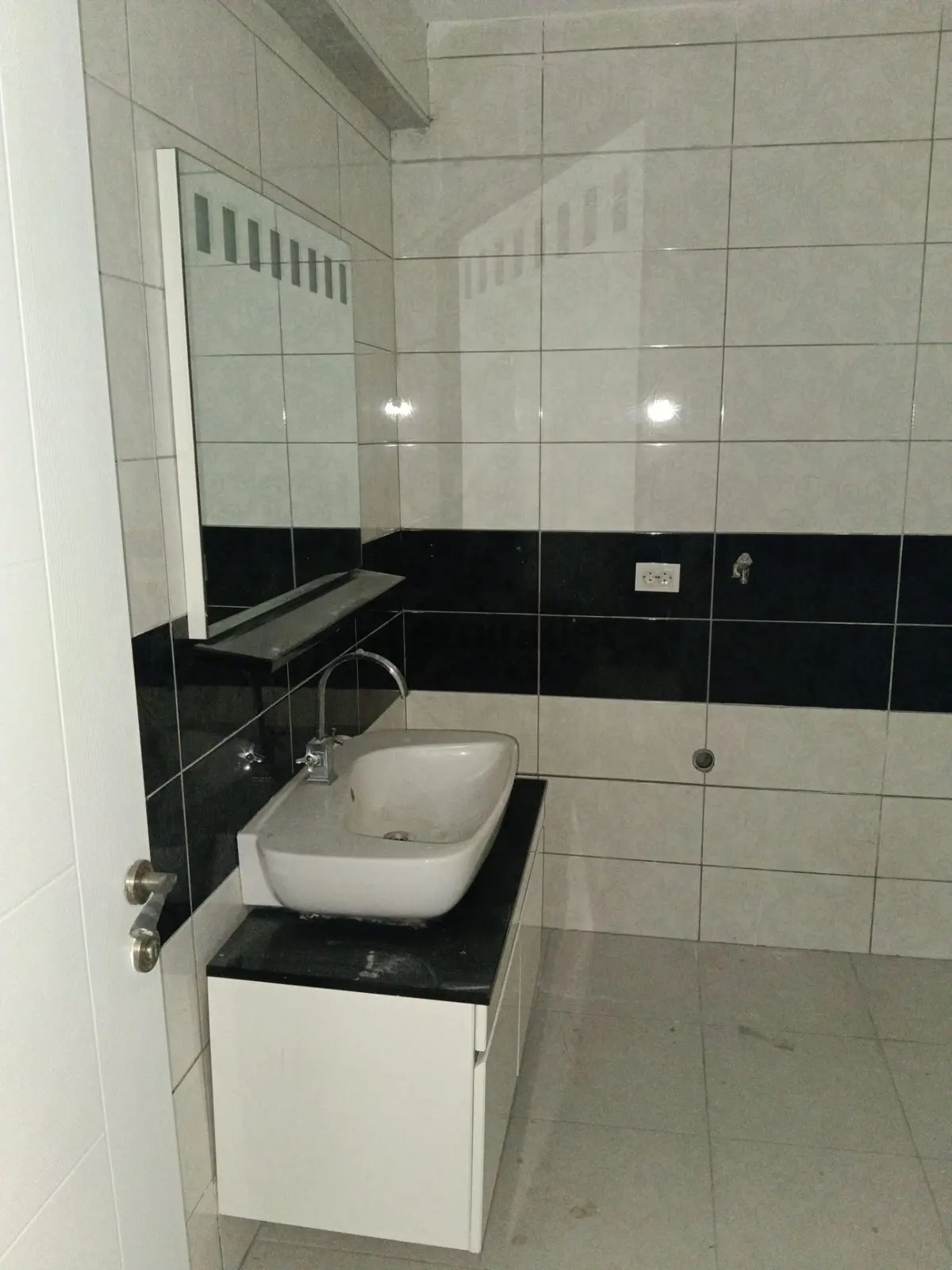 Ekşioğlu 2 Sitesinde Kiralık 150 M2 3+1 Geniş Daire - 12