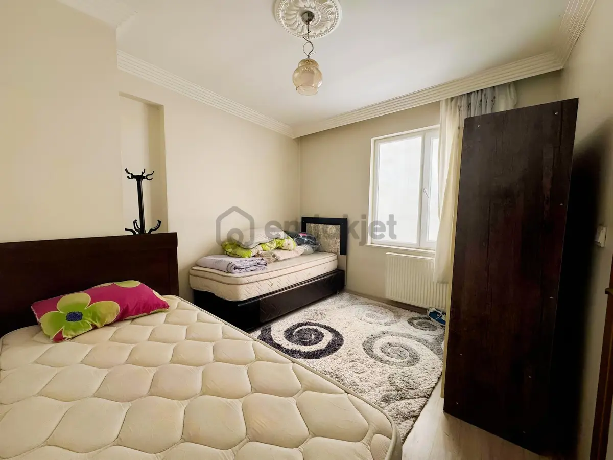 Van Yapı Emlak'tan Kiralık 1+1 Eşyalı Geniş Daire - 4