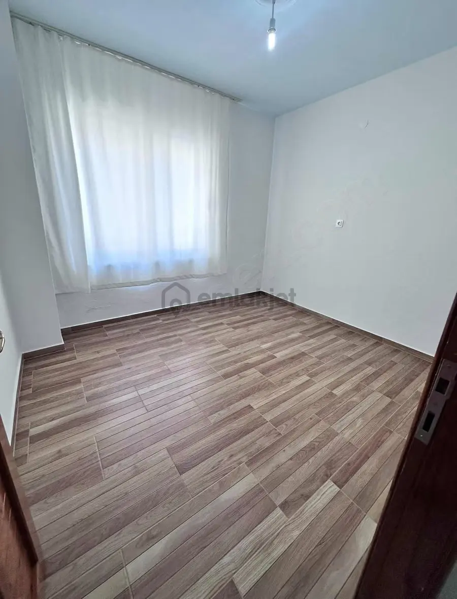 Damlataş Yakını Satılık Tadilatlı 2+1 Daire - 3