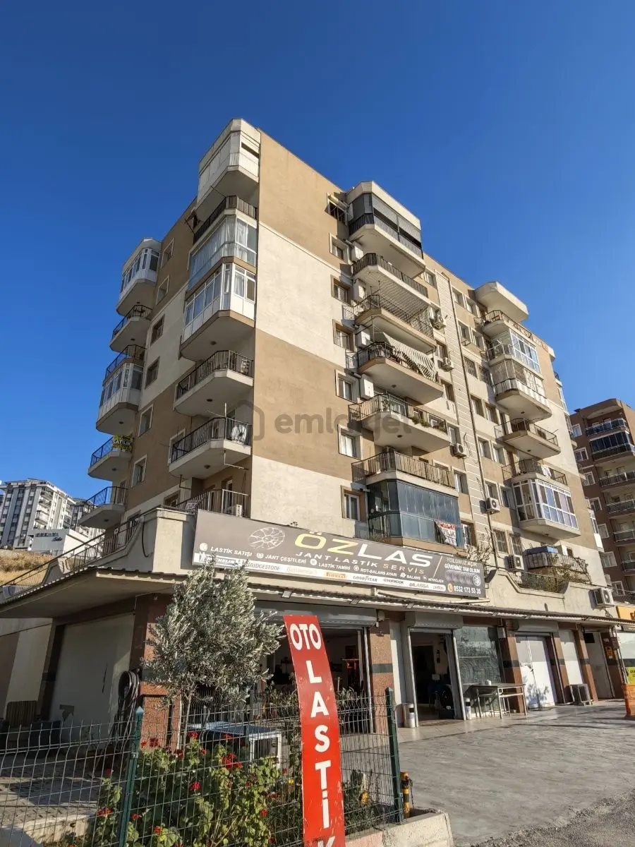 3+1 Kilerli 2 Balkonlu Otoparklı Asansörlü Cadde Üstü Daire - 21