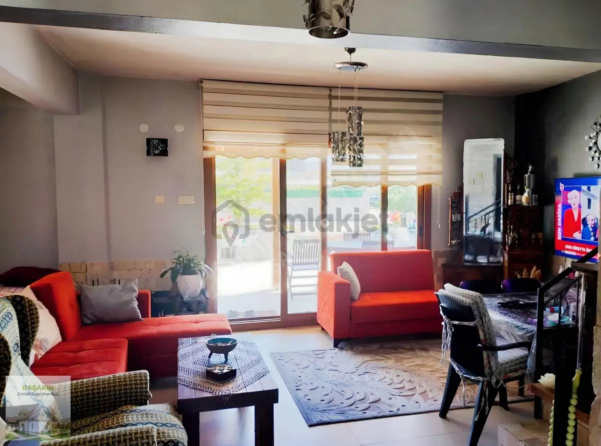 Çeşme Alaçatı Merkezde Otobana 100 M Villa - 5
