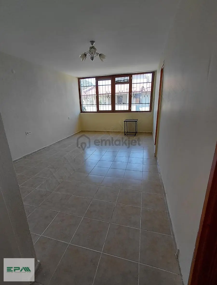 Menderes Ahmetbeyli Anayolda Triplex Villa - 27