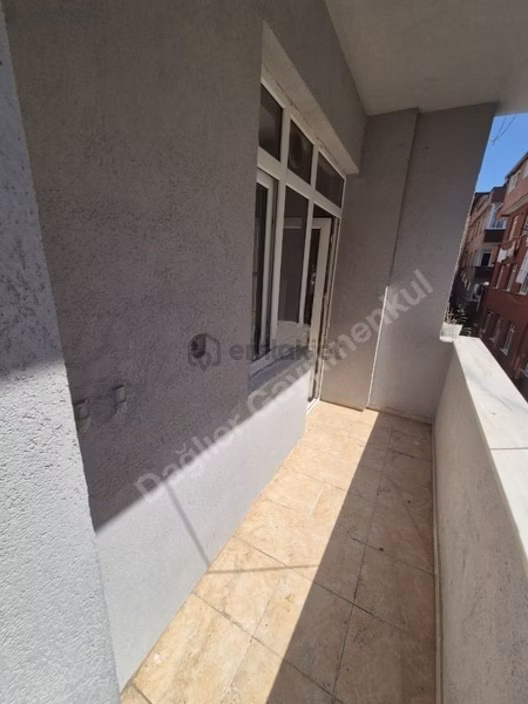 Merkezi Konumda Memura Kiralık Daire - 17