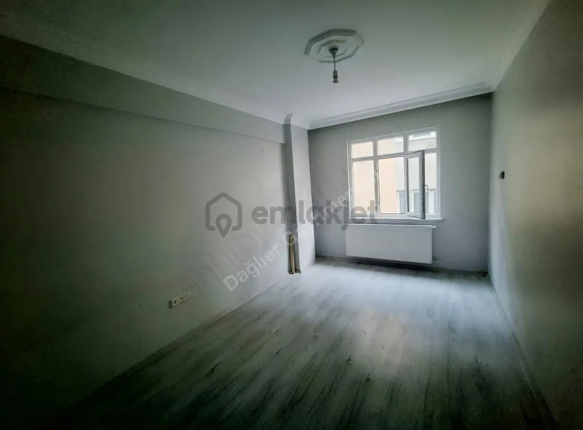 Merkezi Konumda Memura Kiralık Daire - 4