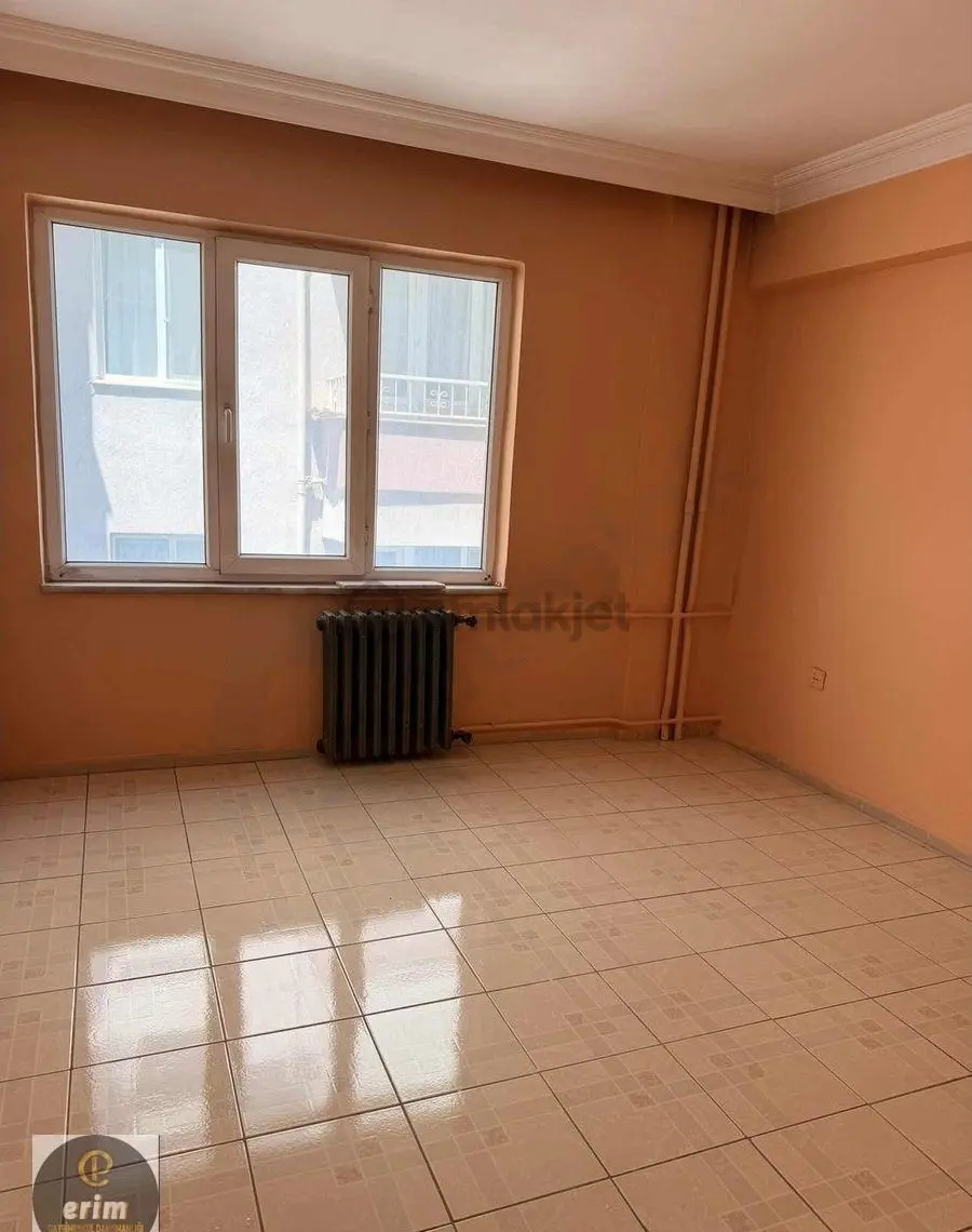 Edremit Merkezde Prestijli Konumda Satılık 3+1 Daire - 4