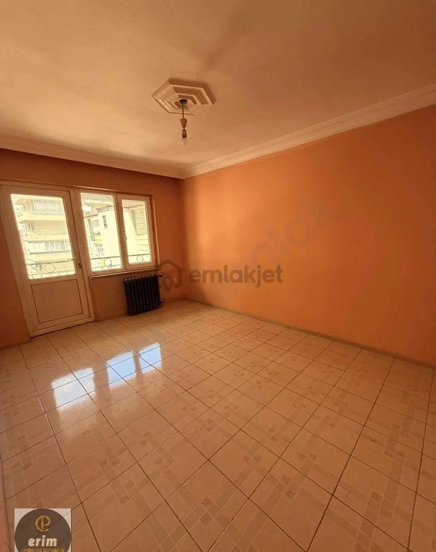 Edremit Merkezde Prestijli Konumda Satılık 3+1 Daire - 8