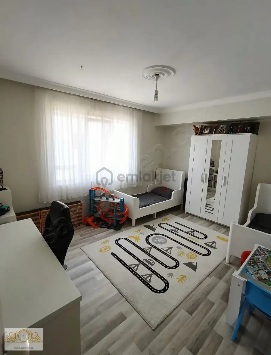 Emlak Centerden Aşiyan Sitesinde Bakımlı 3+1daire - 6