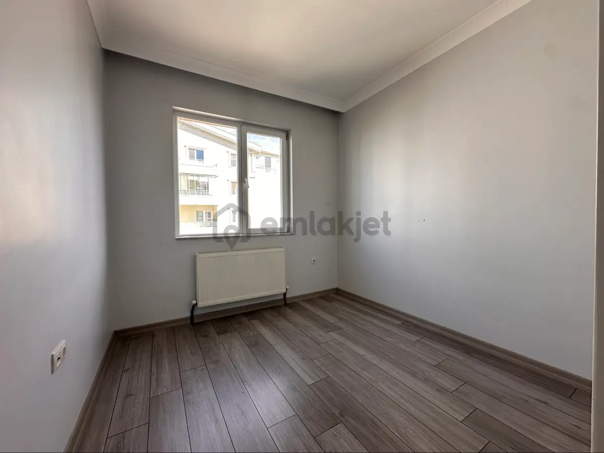 Bağlıca'da Geniş Balkonlu Ve Modern 4+1 Satılık Daire - 18