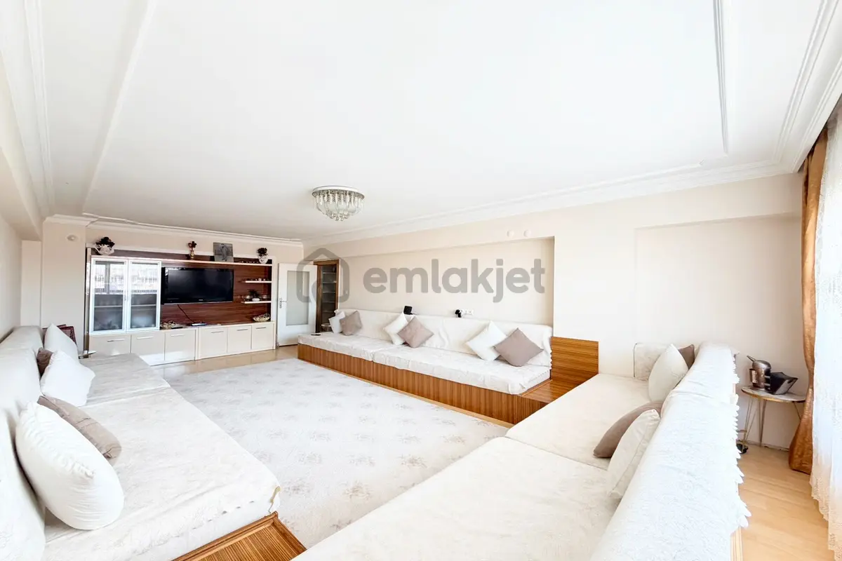 Ufuktepe’de 5+1 Dublex – Çift Girişli 280 M²geniş Ve Ferah! - 4