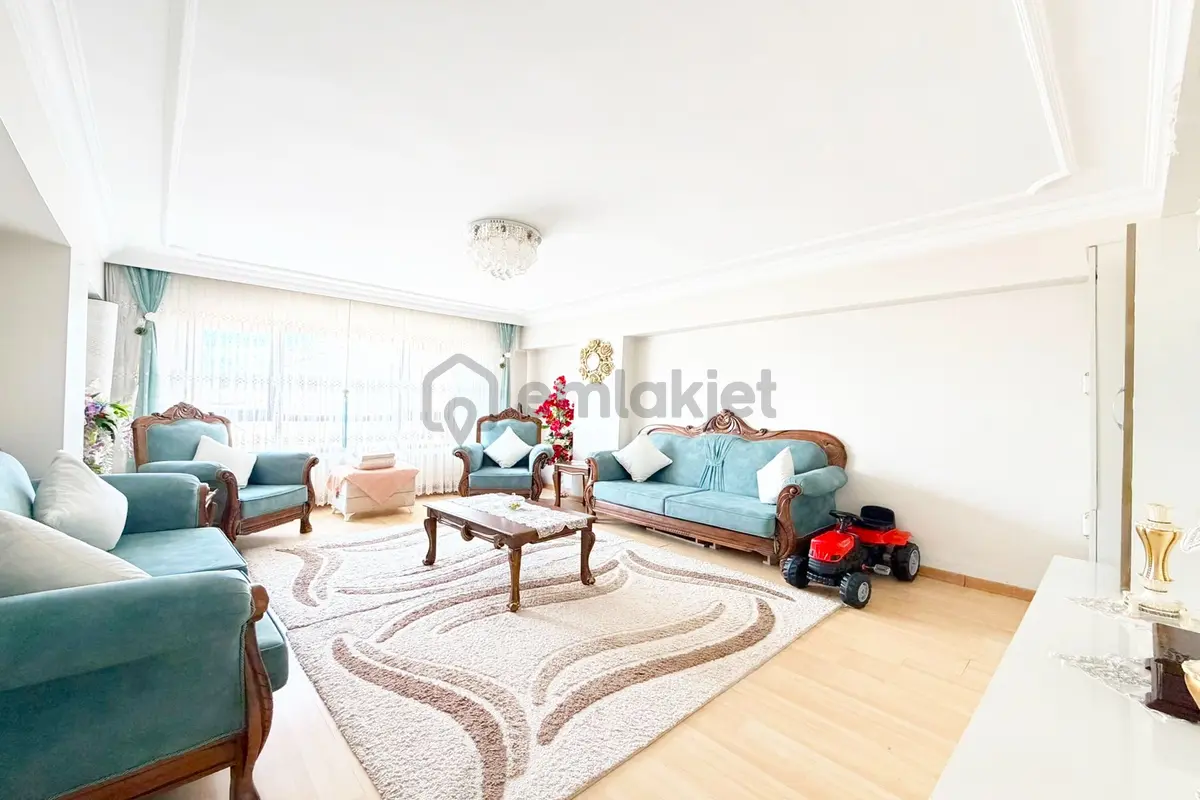 Ufuktepe’de 5+1 Dublex – Çift Girişli 280 M²geniş Ve Ferah! - 9