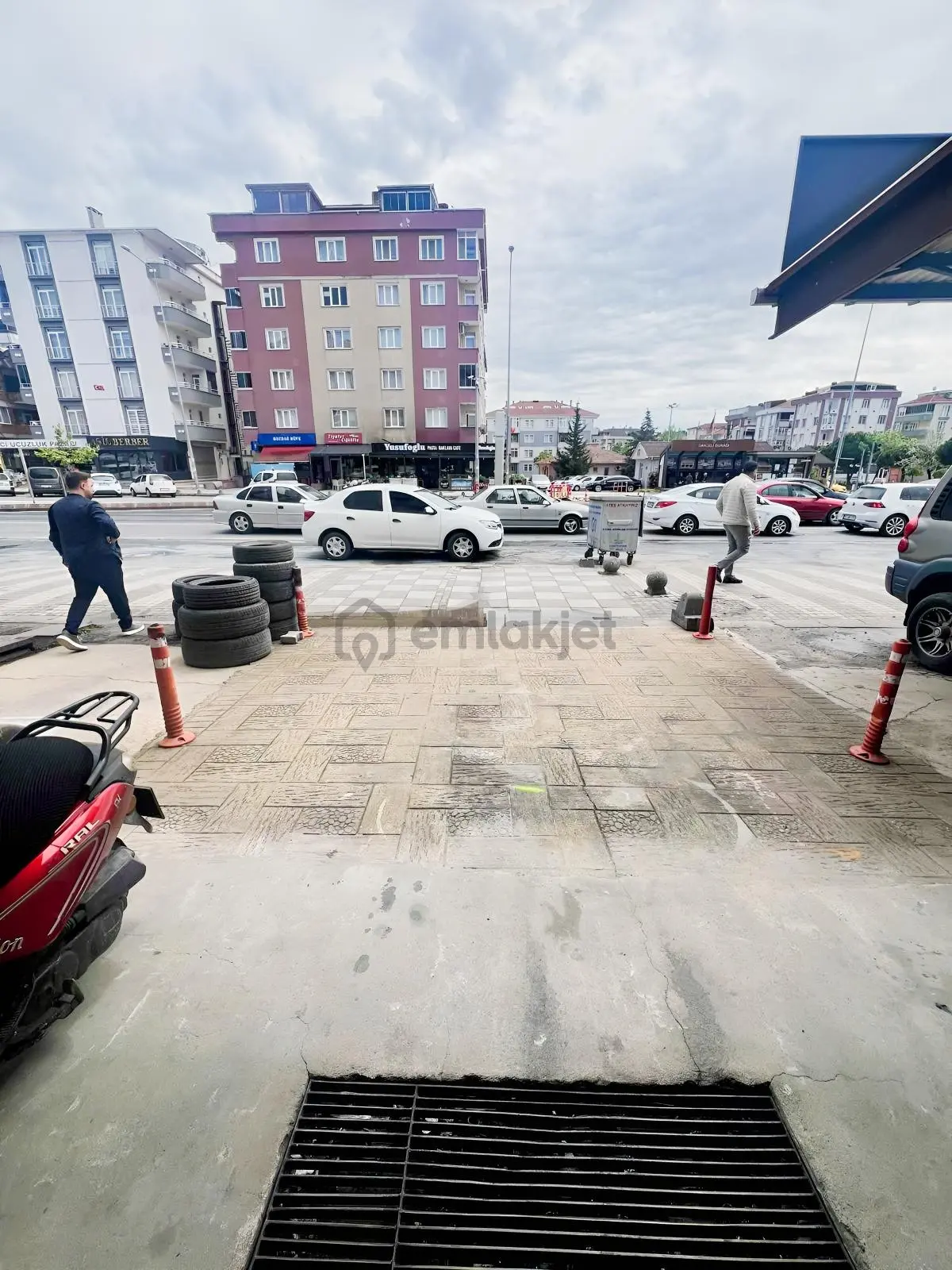 Enyapı İnşaattan Bulvara Cephe Satılık Dükkan - 23