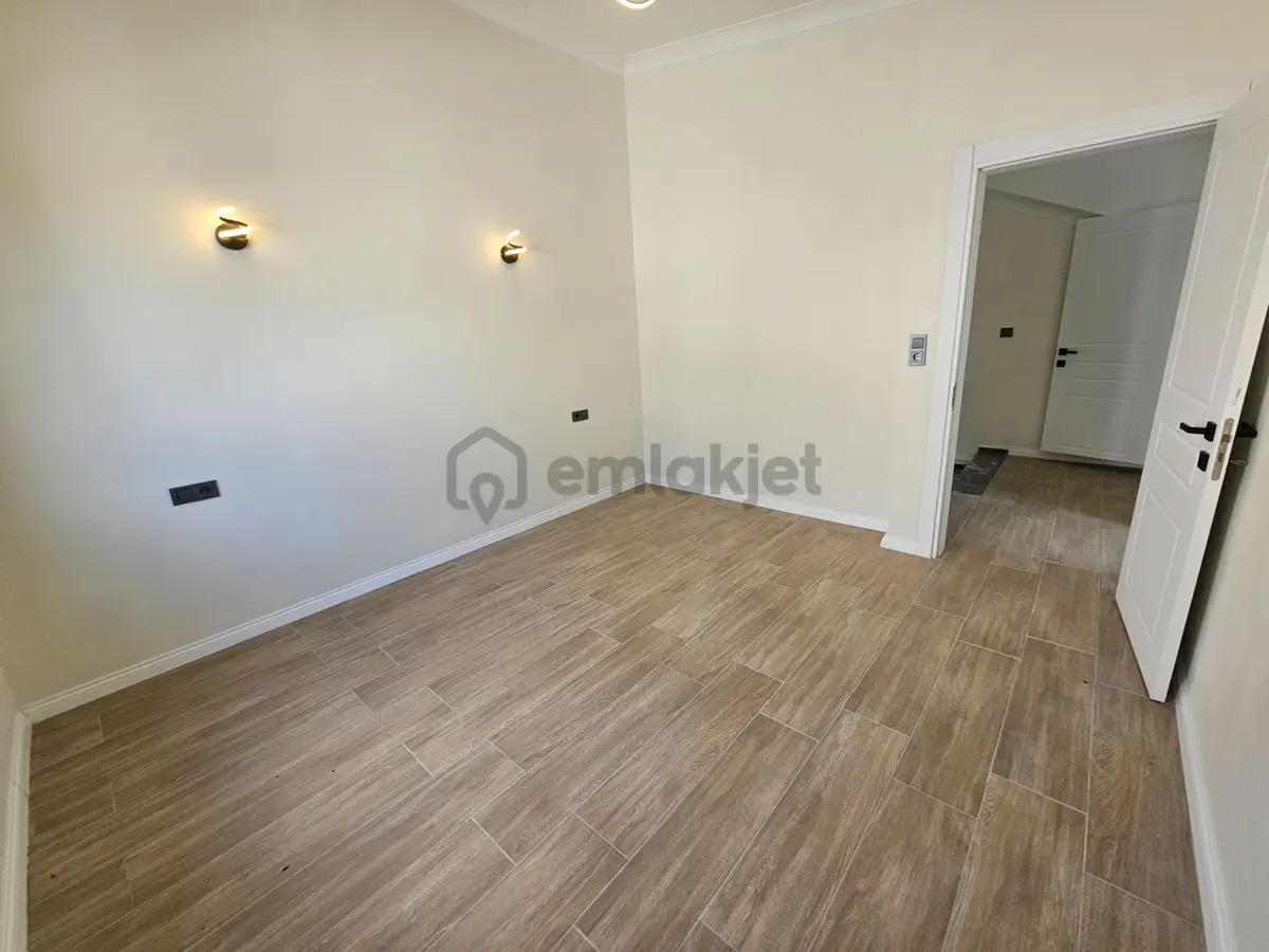 Deniz'den 4+1 Denize Yakın , Yerden Isıtmalı,bahçeli Villa - 33