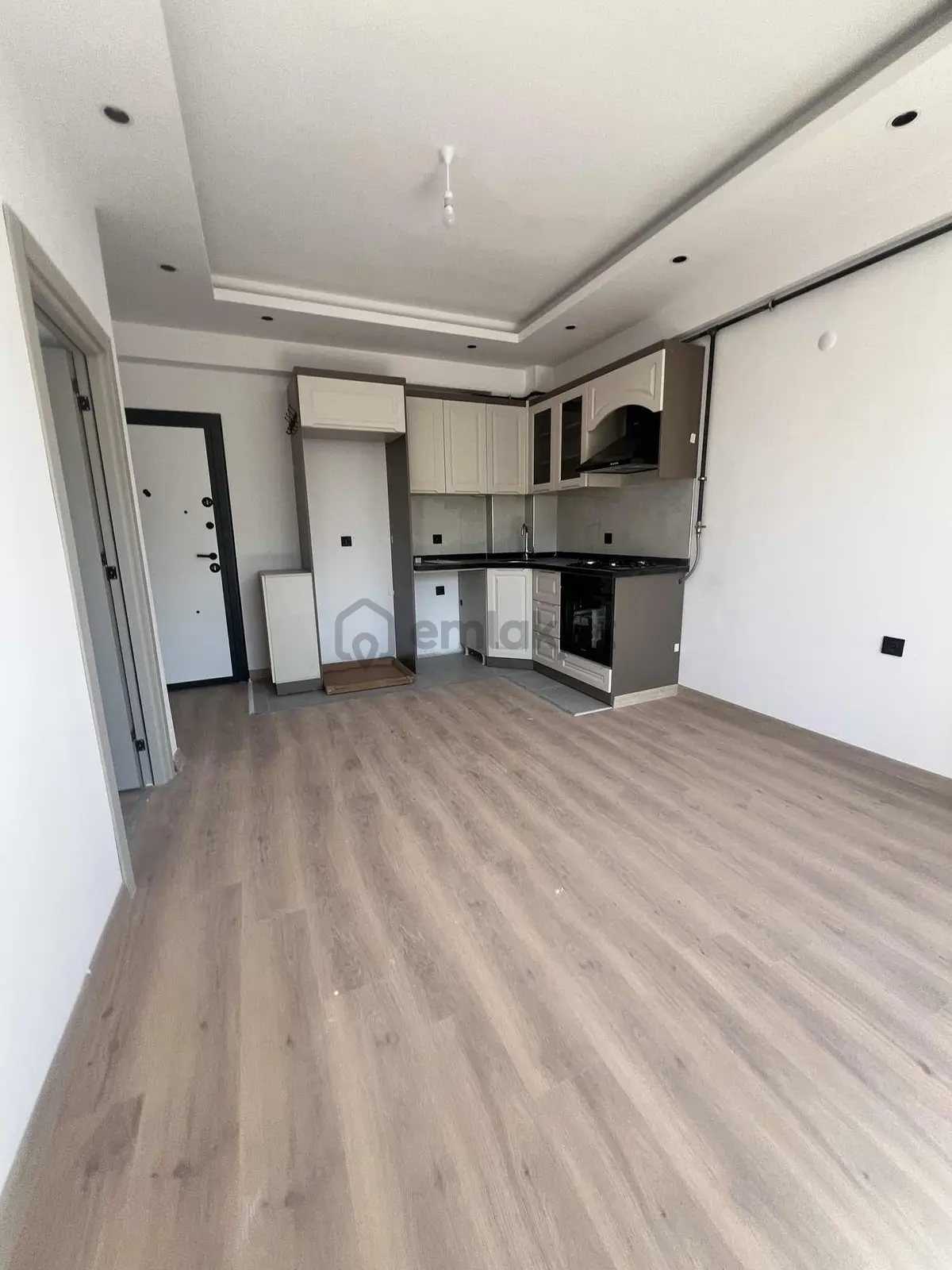 Enyapı İnşaattan Tepe Bölgesinde 1+1 Kiralık Daire - 23