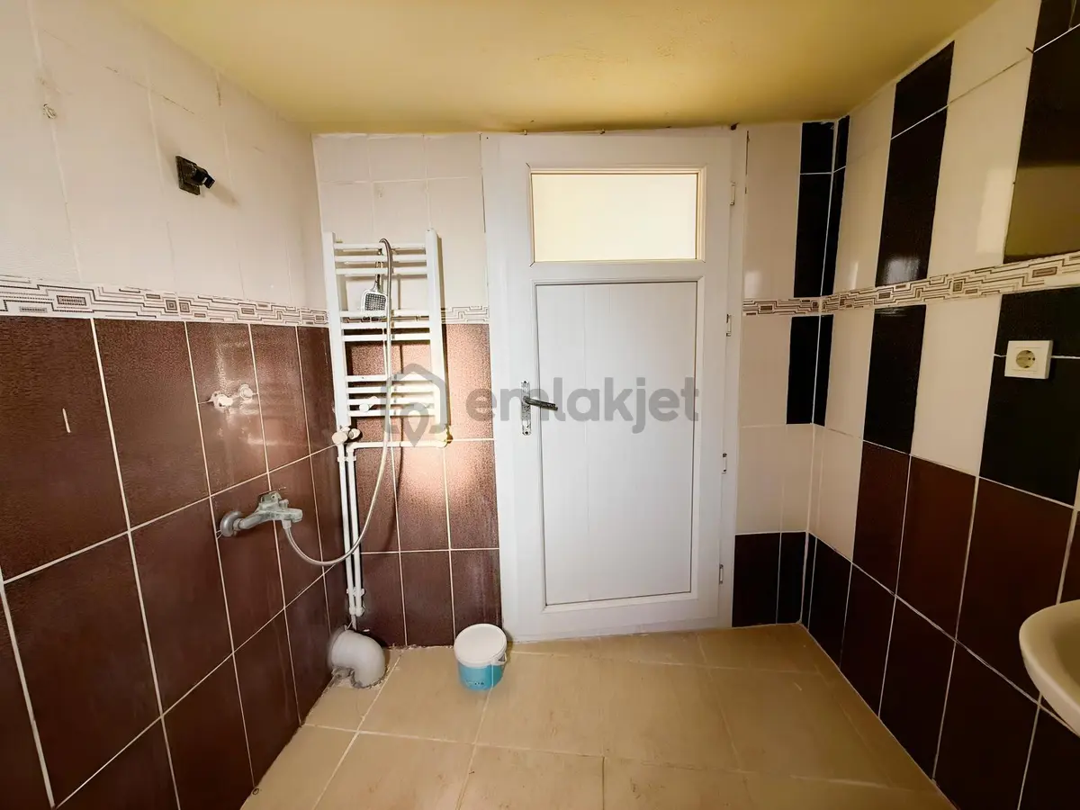 Yenifoça Gencelli'de Kiralık Geniş 1+1 Daire - 14