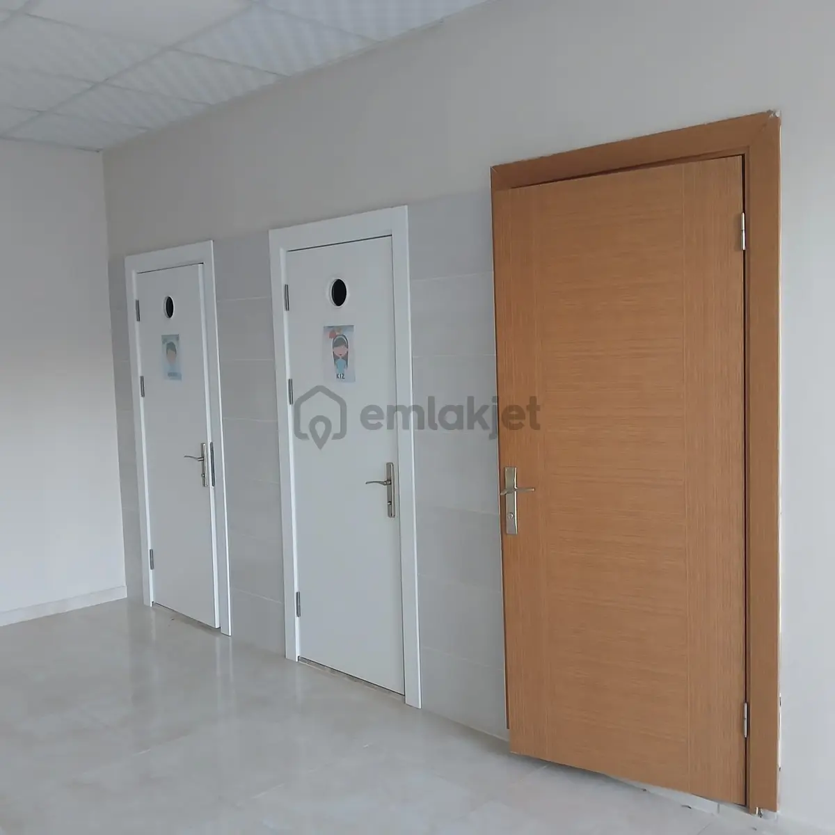 İzmir Bayındır'da Kiralık Depolu İşyeri - 16