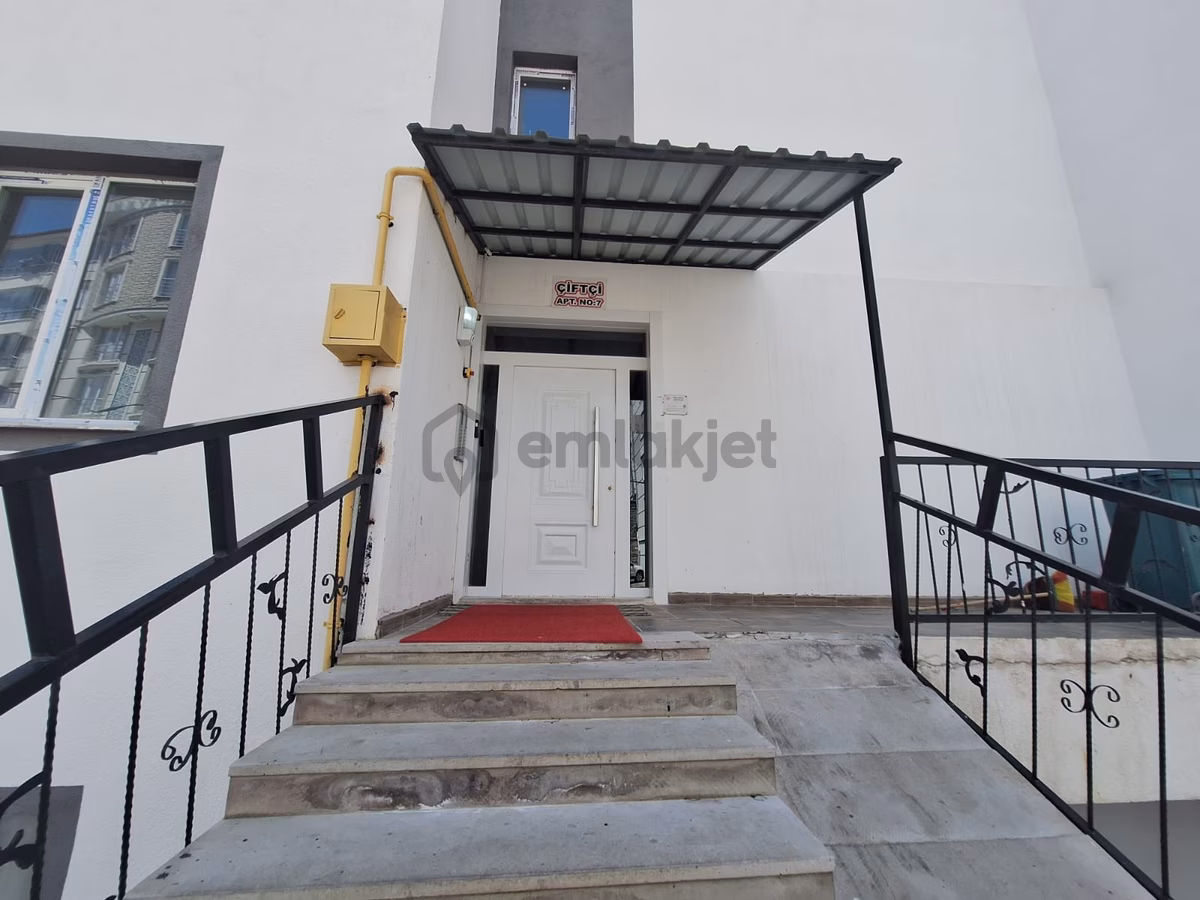 Türker Emlak'tan Çok Acil Satılık 2+1 Daire