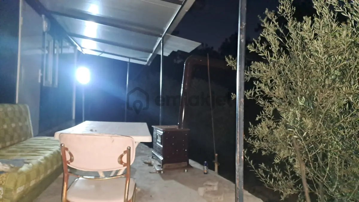 Kemalpaşa Yukarıkızılca Satılık 1.350 M2 Bahçe + Ev | Tek Tapu - 8