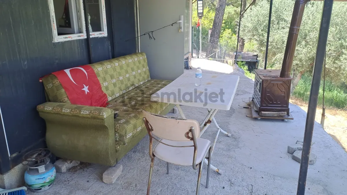 Kemalpaşa Yukarıkızılca Satılık 1.350 M2 Bahçe + Ev | Tek Tapu - 24
