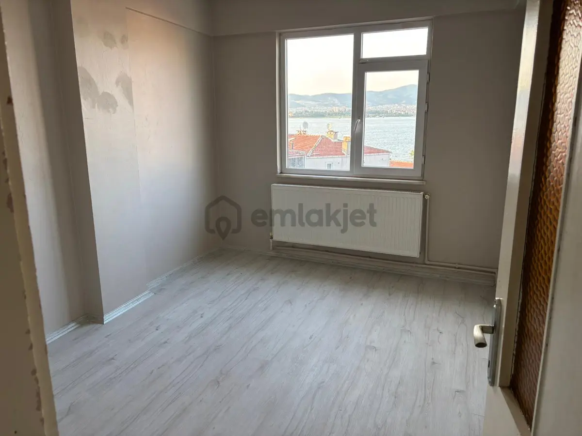 Değirmendere Mükemmel Konumda 3+1 Kiralık Daire - 19