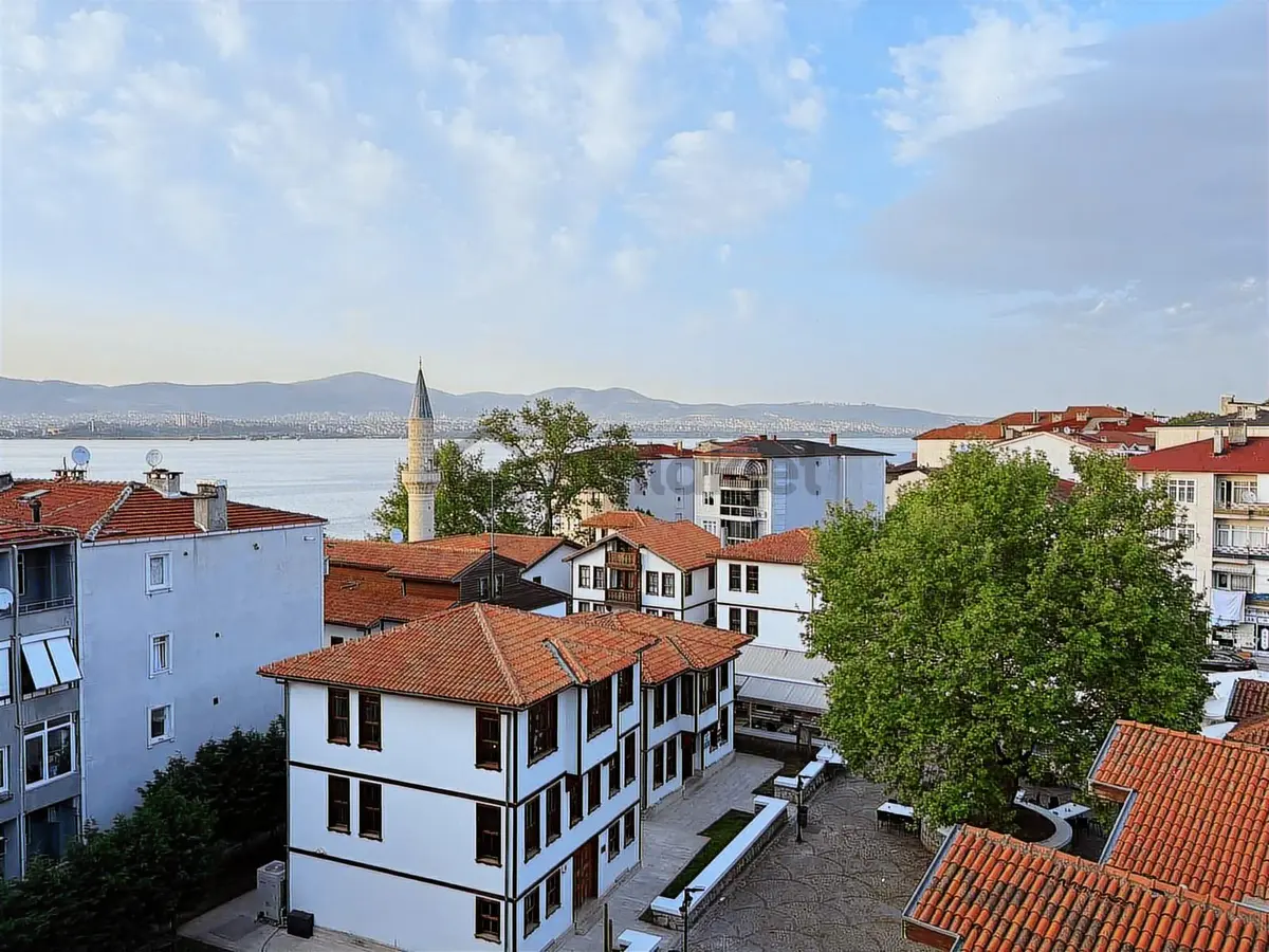 Değirmendere Mükemmel Konumda 3+1 Kiralık Daire