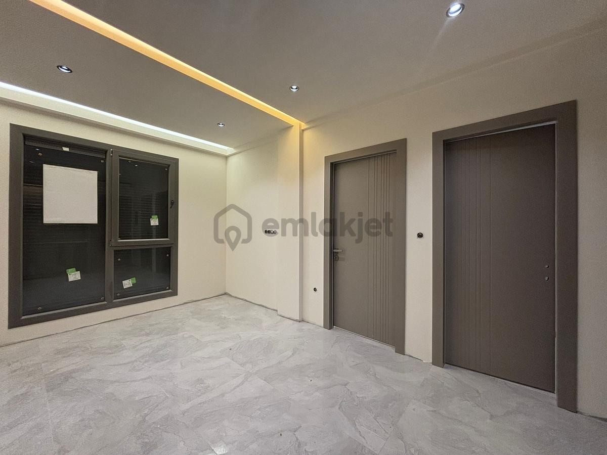 Demirler'den Karahasanlı'da Hastane Yakını 1+1 Satılık Apart - 13