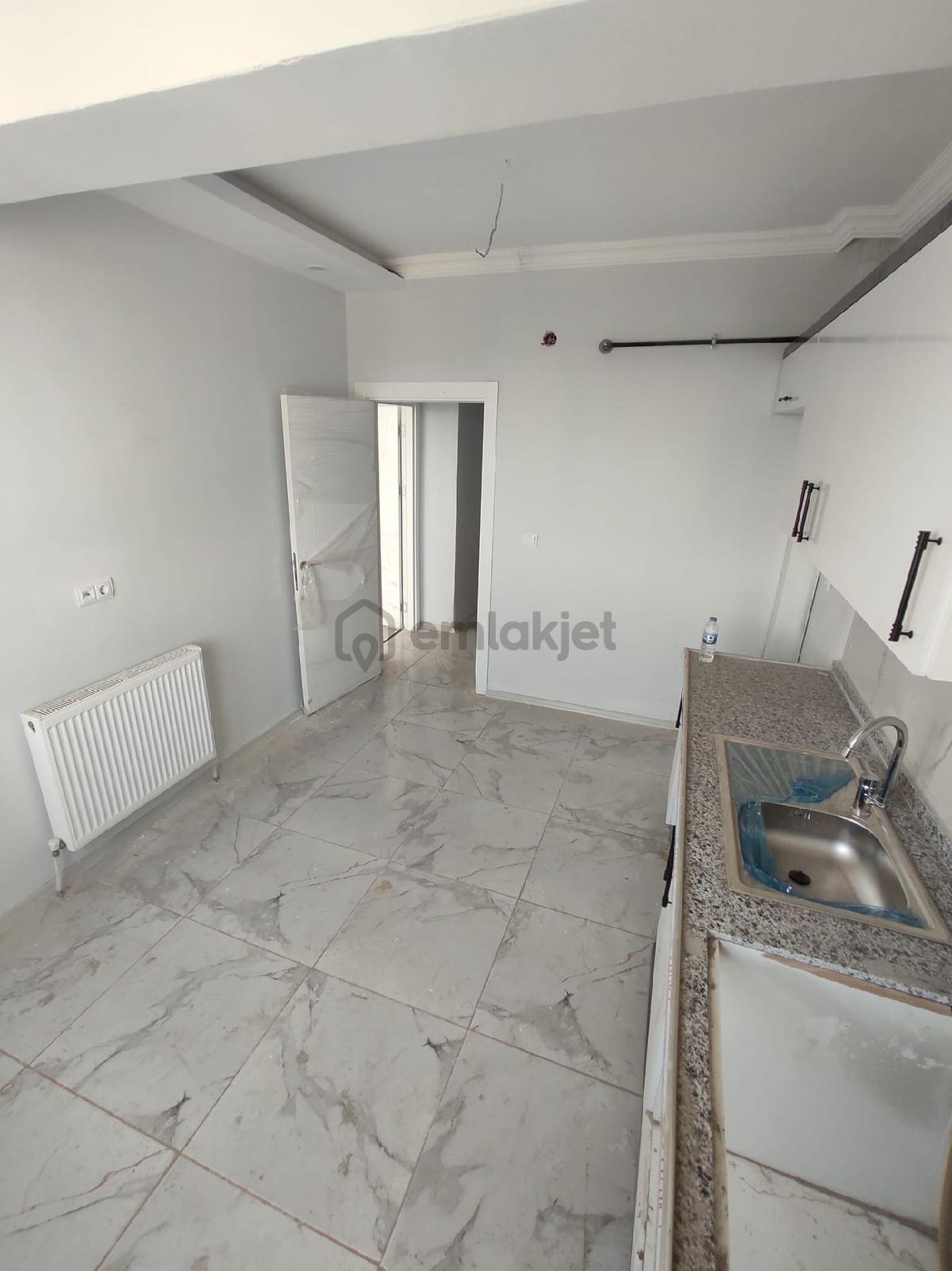 Ofiste Sıfır Oturuma Hazır 2+1 Satılık Daire - 8