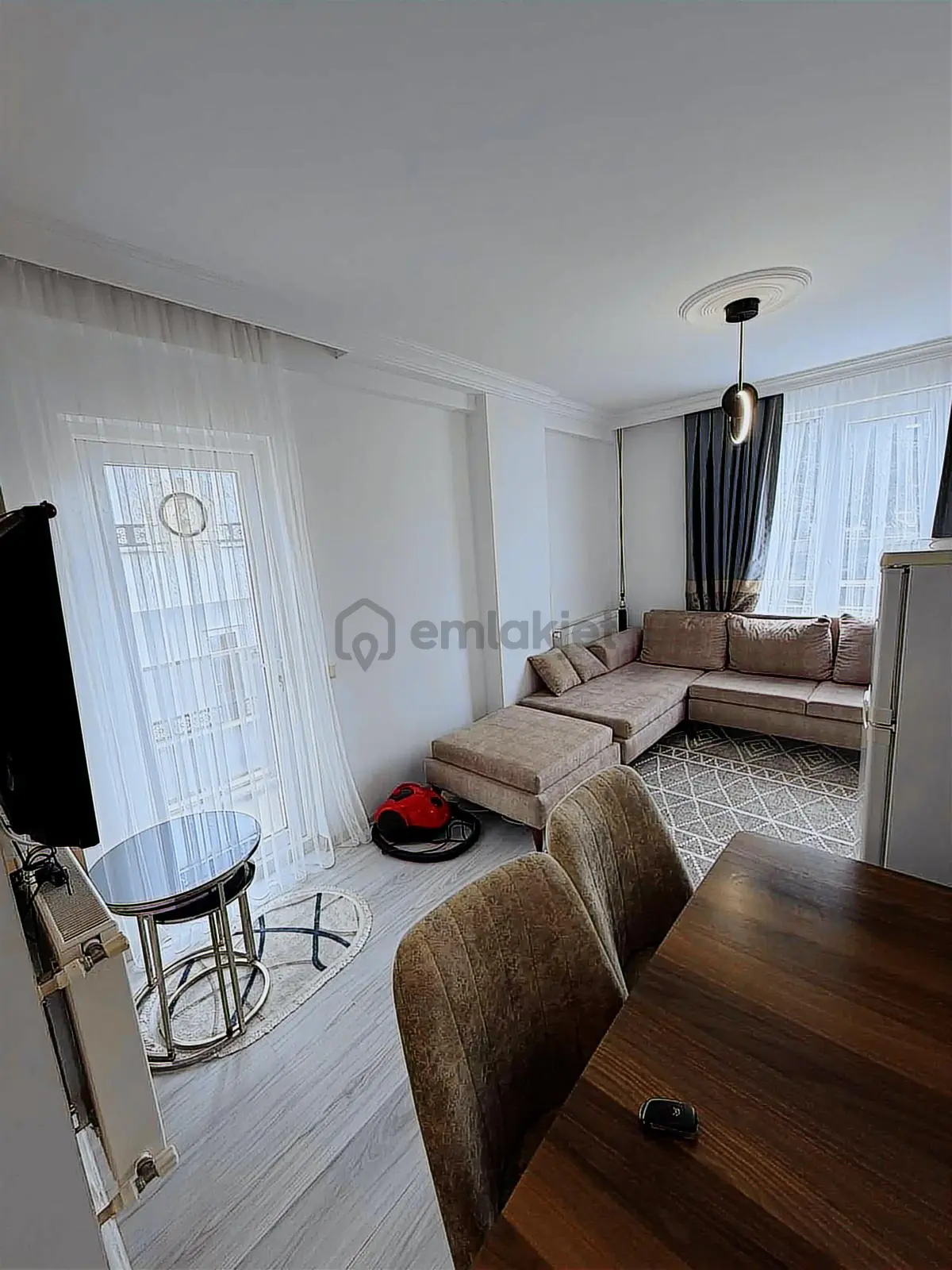 Abonelikler Açık Eşyalı 1+1 Daire - 13