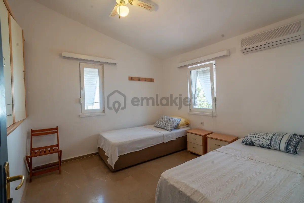 Select'ten Amos Profesörler Sitesi'nde Satılık 3+1 Villa - 8