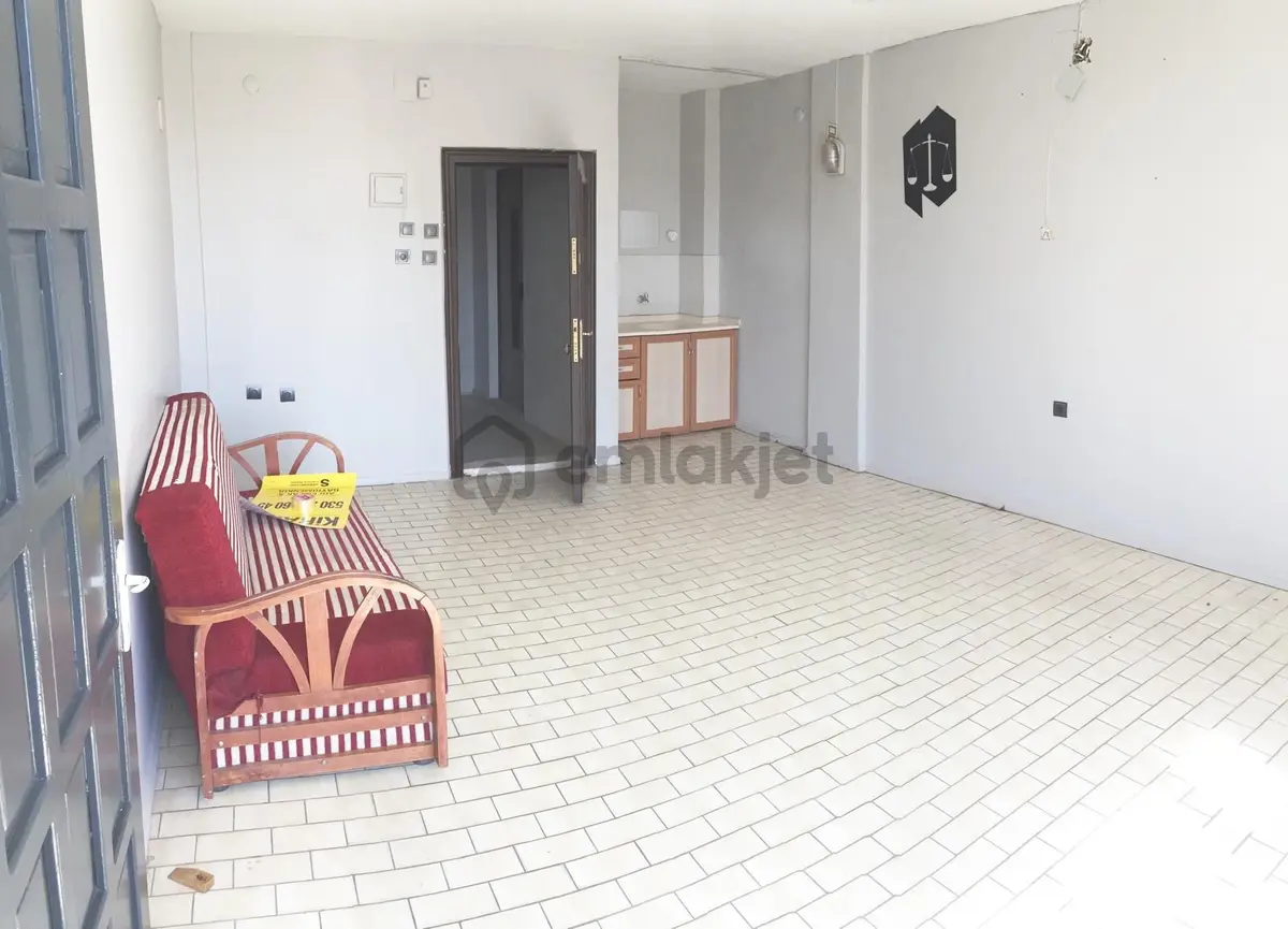 Bulvar'da Kiralık Ofis - 4