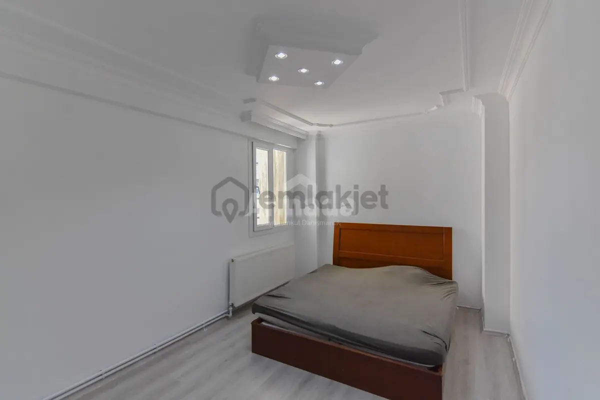 Davutlar Merkezde Satılık 4+1 Çatı Dubleks Daire - 11