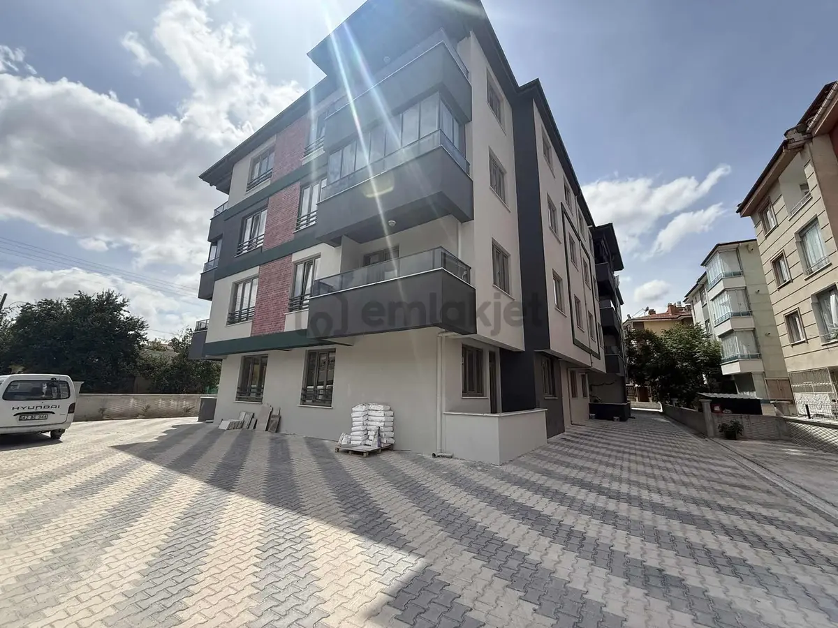 Keçeciler Mah. 2+1 Ara Kat Daire Satılık - 30