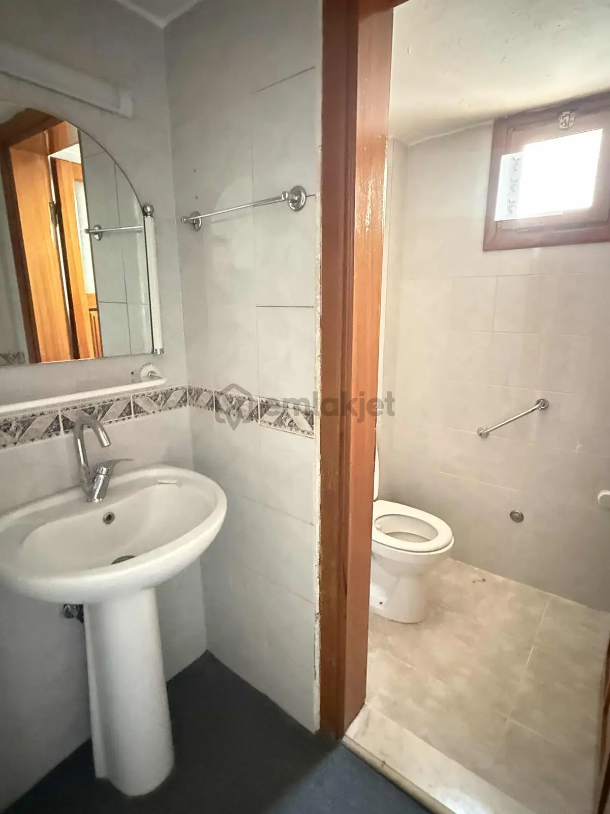 Binyapıdan Kuşpınarda Asansörlü 3+1 Geniş Daire !! - 10