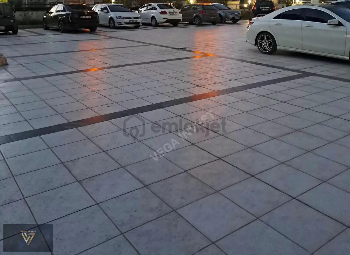 Mollayusuf Mahallesinde Cadde Üstü Satılık 2+1 - 11