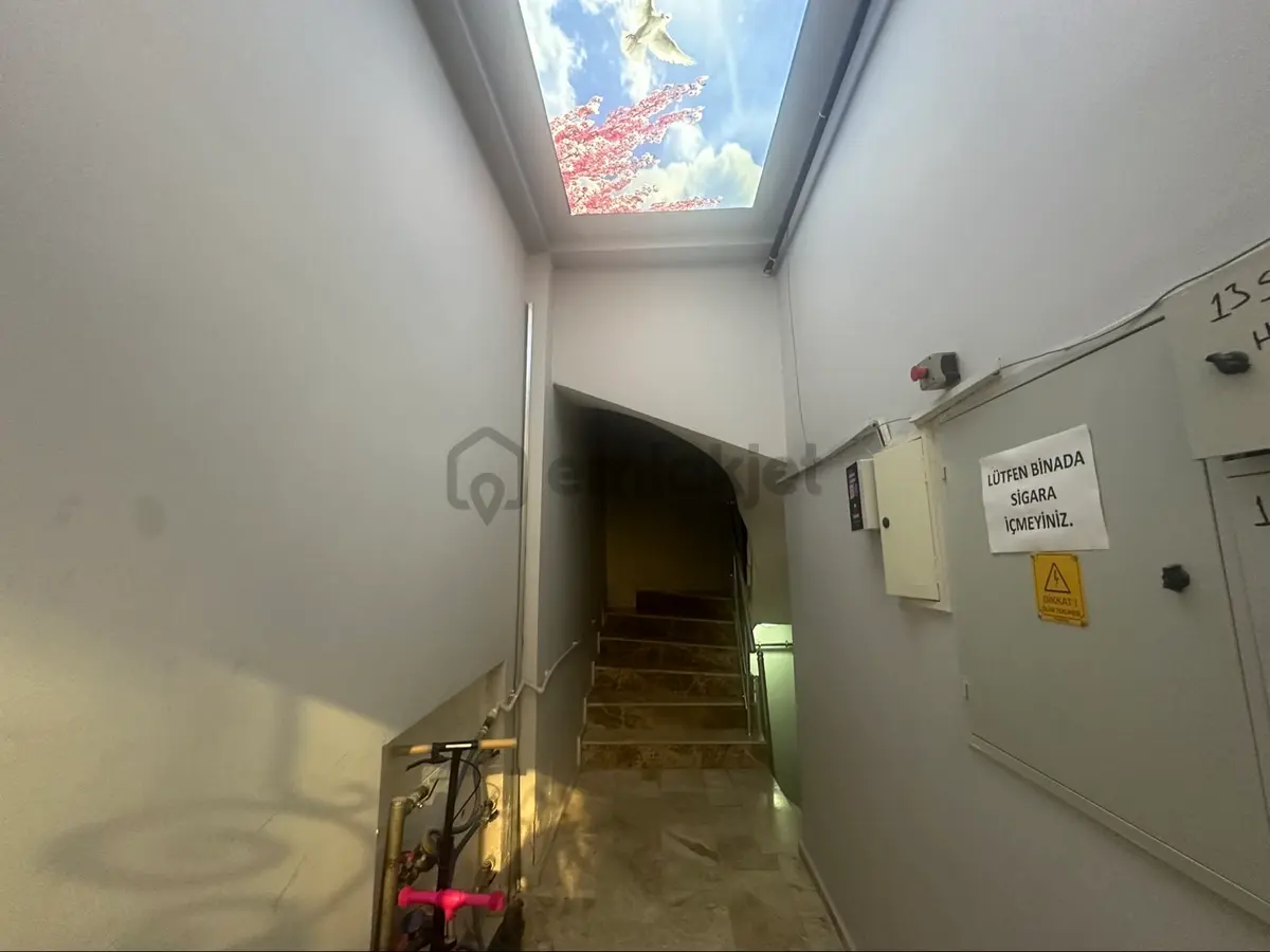Karabağlar'da Kiralık 3+1 Ferah Ve Boş Daire - 22