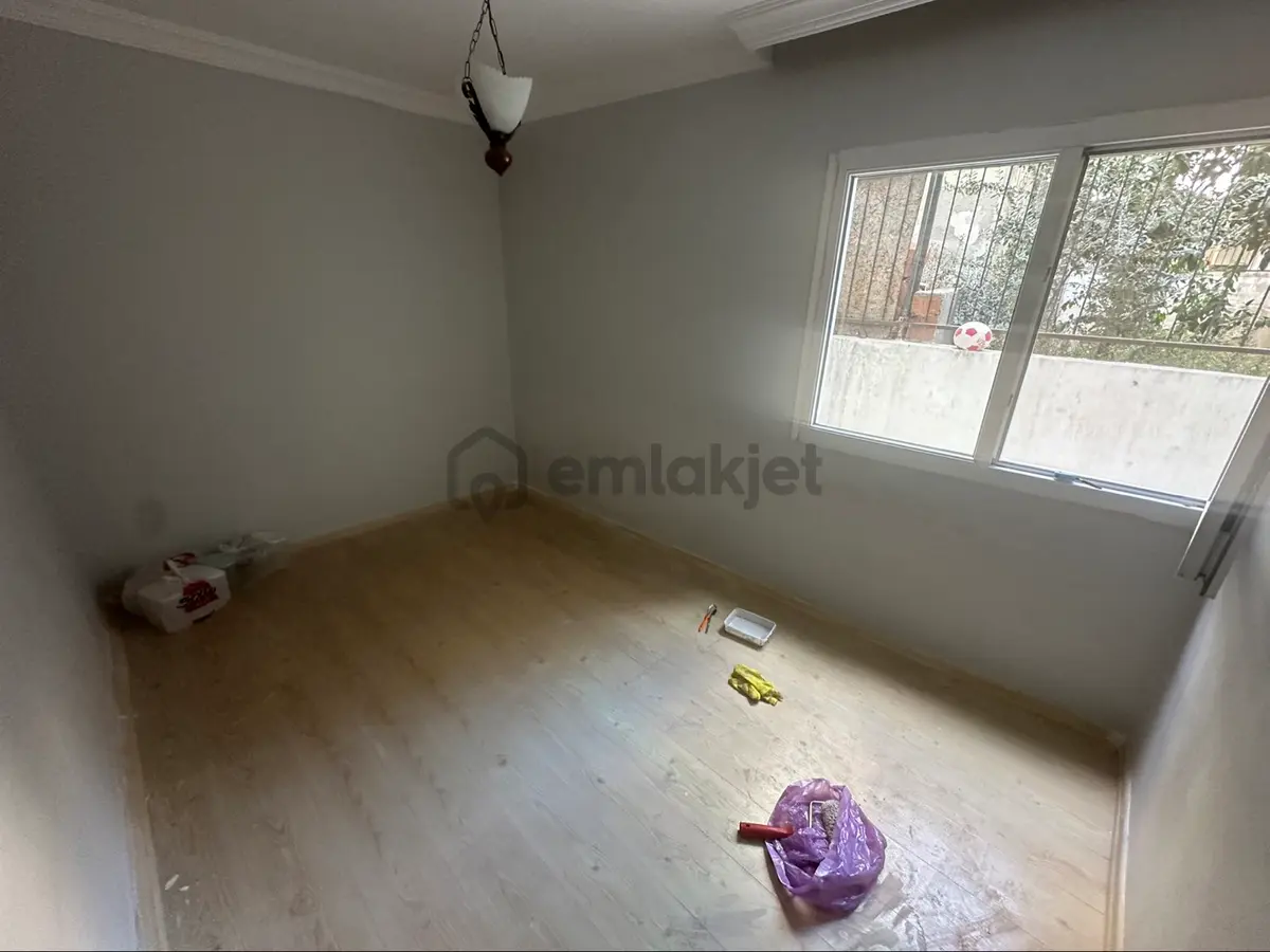 Karabağlar'da Kiralık 3+1 Ferah Ve Boş Daire - 5