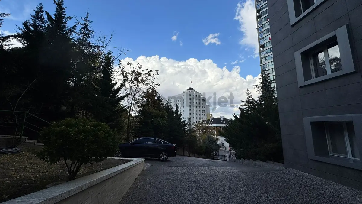 Zümrüt Sitesinde Full Eşyalı 3+1 Kiralık Daire - 31