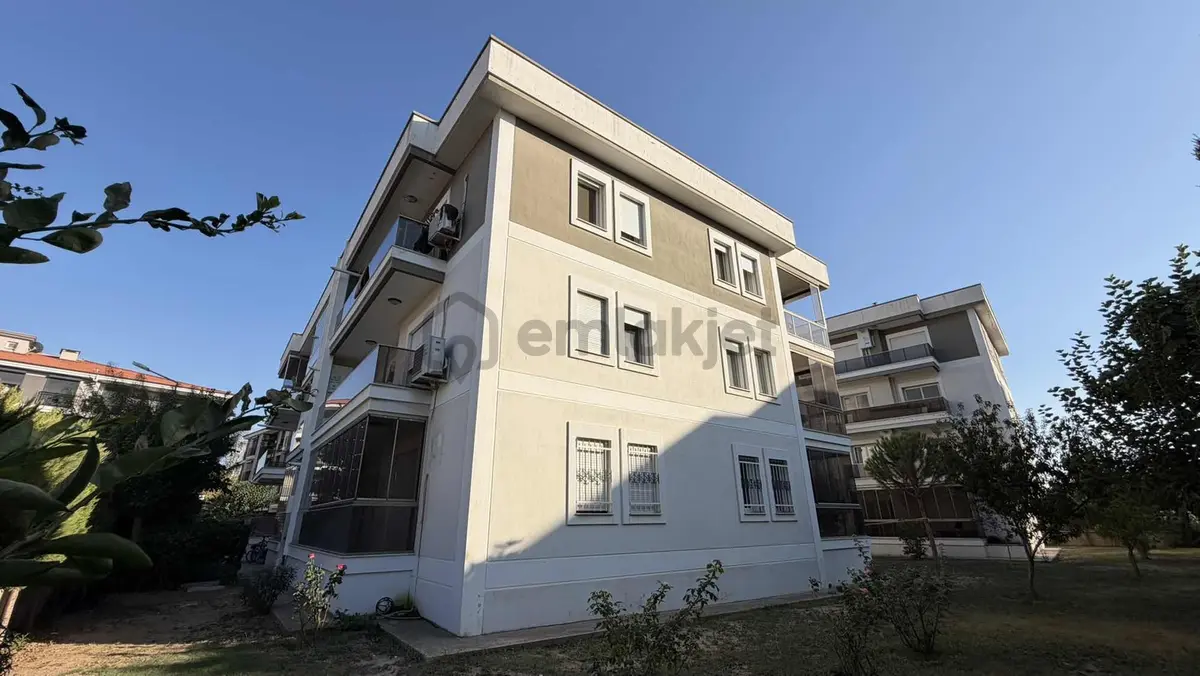 Seferihisar'ın En Nezih Muhitinde Ebevyn Banyolu K.mutfak 2+1 - 33