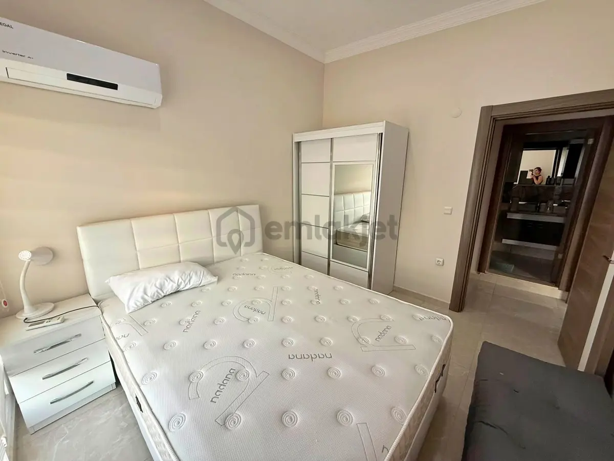 Didim Efeler'de Asansörlü Eşyalı 3+1 Dubleks Daire - 12