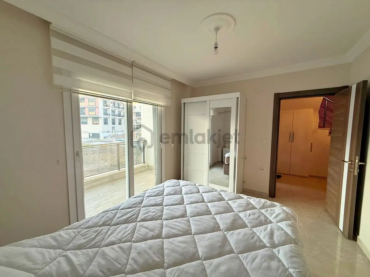 Didim Efeler'de Asansörlü Eşyalı 3+1 Dubleks Daire - 19